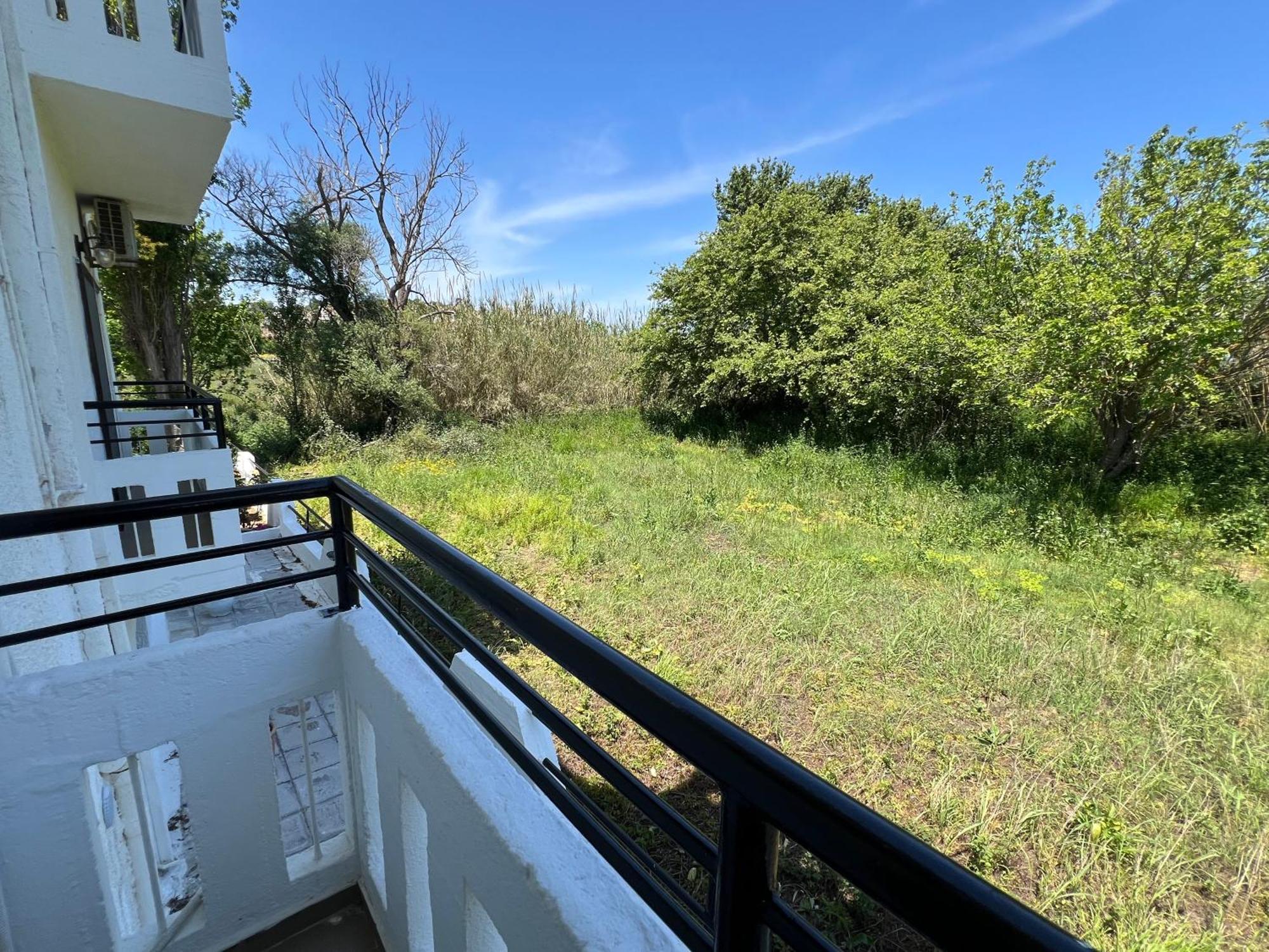 קליבס Zourpos Studios & Apartments מראה חיצוני תמונה