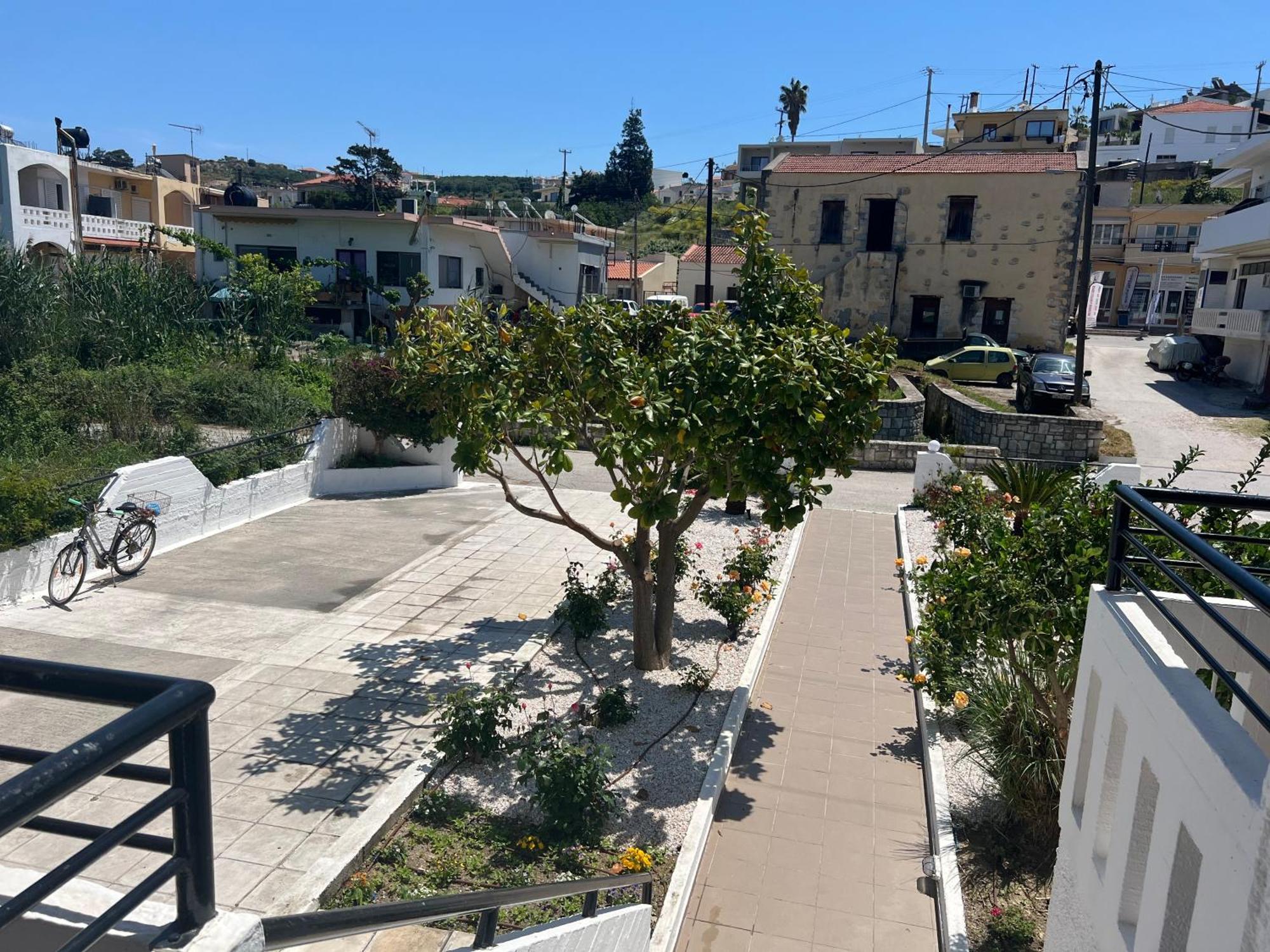 קליבס Zourpos Studios & Apartments מראה חיצוני תמונה