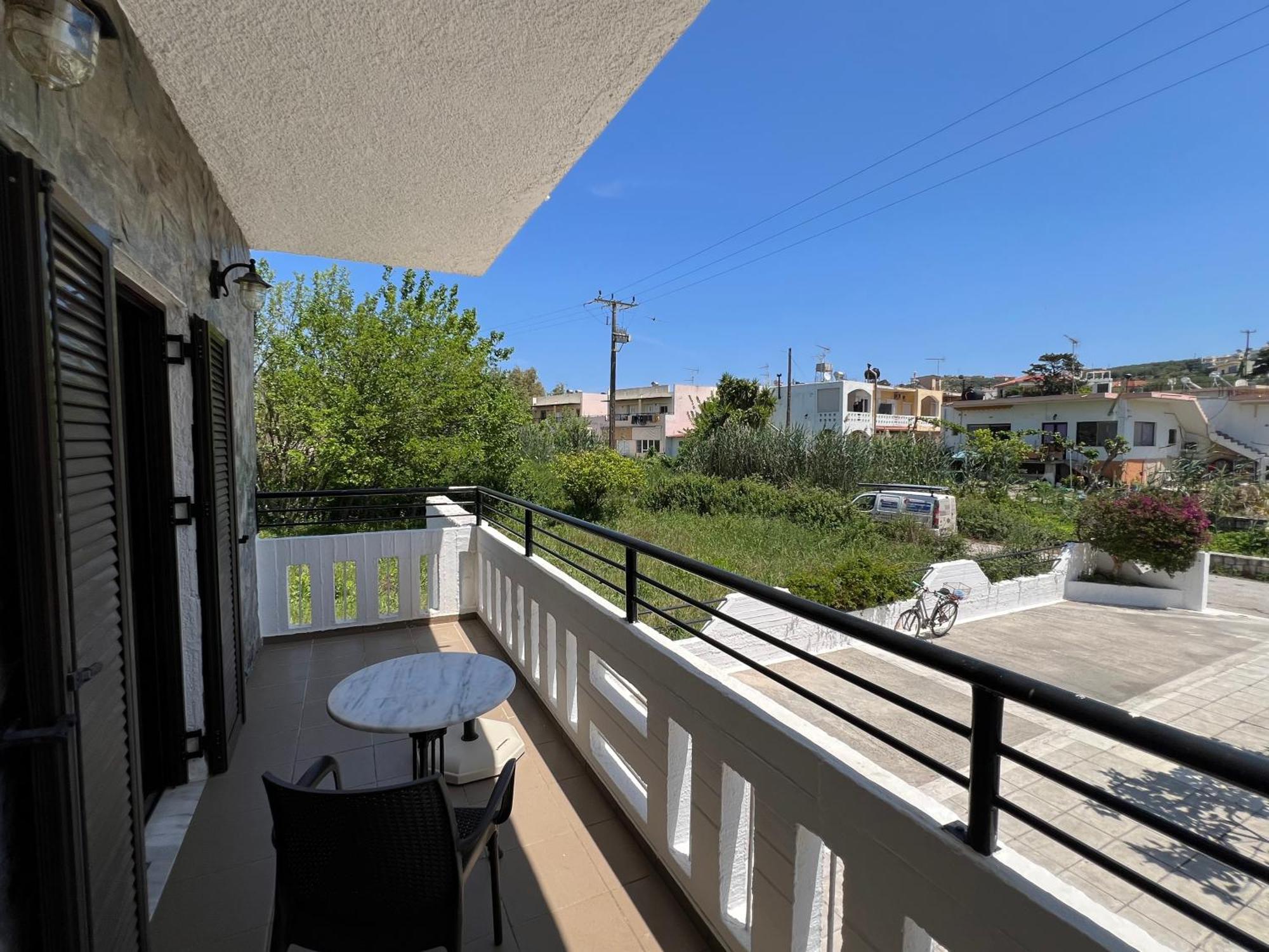 קליבס Zourpos Studios & Apartments מראה חיצוני תמונה